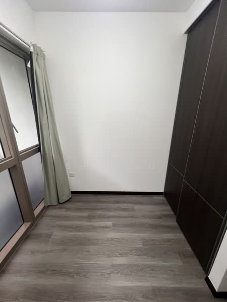 Pasir Ris 8, 10 Pasir Ris Drive 8, 2 Bedrooms, 710 sqft, Apartment For Sale, by Shay Ho, 500154114 - Common Bedroom - PropertyGuru.com.sg