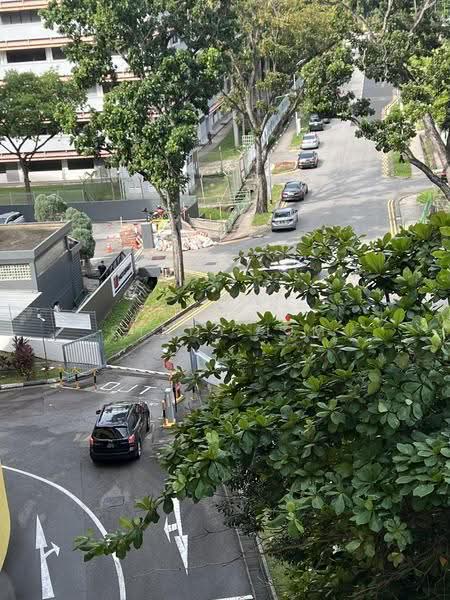 Henderson Building, 221 Henderson Road, Alexandra / Commonwealth, 980 sqft, Light Industrial (B1) For Rent, by Cindy Lim, 500154121 - Exterior - CommercialGuru.com.sg