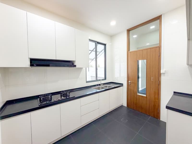 D19 Seaview Landed, Freehold, , 6 Bedrooms, 5,200 sqft, Detached House For Sale, by Graycin Wang Wei Ru, 500154129 - Kitchen - PropertyGuru.com.sg