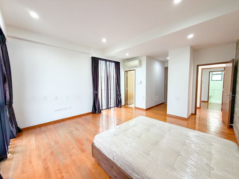 D19 Seaview Landed, Freehold, , 6 Bedrooms, 5,200 sqft, Detached House For Sale, by Graycin Wang Wei Ru, 500154129 - Bedroom - PropertyGuru.com.sg