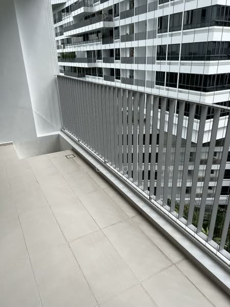 The Interlace, 186 Depot Road, 3 Bedrooms, 1,604 sqft, Condominium For Rent, by Bong Chun, 500154131 - Balcony - PropertyGuru.com.sg