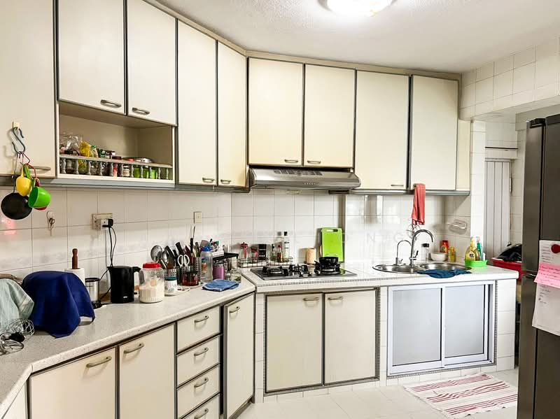 Laguna Park, 5000A Marine Parade Road, 3 Bedrooms, 1,615 sqft, Apartment For Sale, by Aaron Liong, 500154140 - Kitchen - PropertyGuru.com.sg