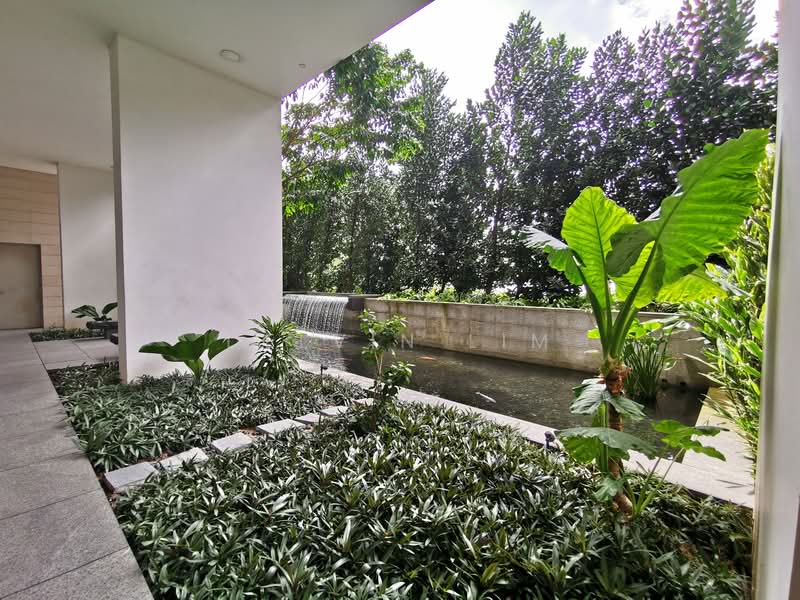 Scotts Square, 6 Scotts Road, 3 Bedrooms, 1,249 sqft, Condominium For Rent, by Delvin Lim, 500154148 - Garden - PropertyGuru.com.sg