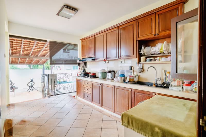 Rare Freehold Terrace Near Eunos MRT, Jalan Ismail, 5 Bedrooms, 4,900 sqft, Terraced House For Sale, by Razak ., 500154150 - Kitchen - PropertyGuru.com.sg