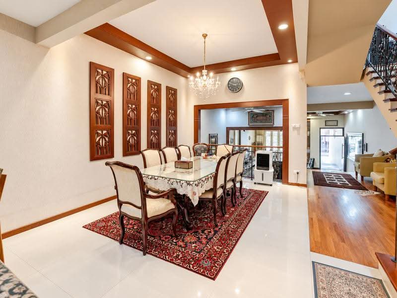 Rare Freehold Terrace Near Eunos MRT, Jalan Ismail, Eunos / Geylang / Paya Lebar, 5 Bedrooms, 4,900 sqft, Terraced House For Sale, by Razak ., 500154150 - Dining Room - PropertyGuru.com.sg