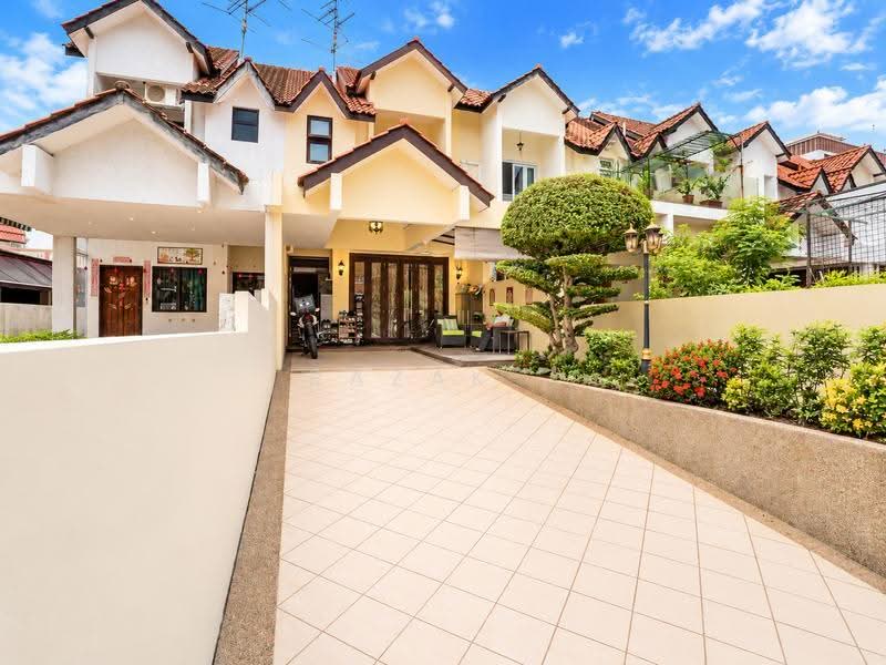 Rare Freehold Terrace Near Eunos MRT, Jalan Ismail, Eunos / Geylang / Paya Lebar, 5 Bedrooms, 4,900 sqft, Terraced House For Sale, by Razak ., 500154150 - Exterior - PropertyGuru.com.sg