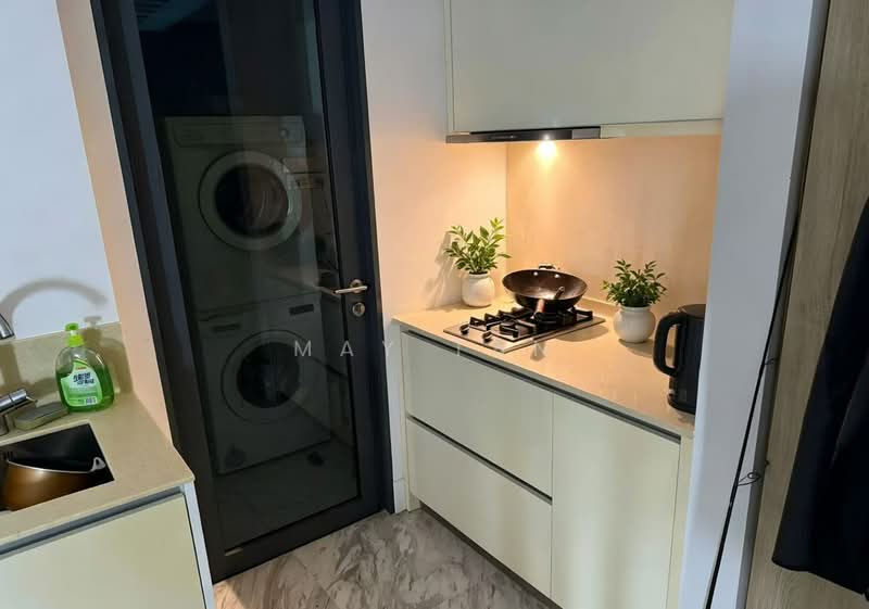 VIVA, 6 Suffolk Walk, 2 Bedrooms, 957 sqft, Condominium For Rent, by May Tan, 500154154 - Kitchen - PropertyGuru.com.sg
