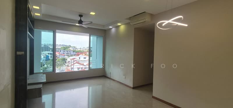 Sunglade, 1 Serangoon Avenue 2, 2 Bedrooms, 861 sqft, Condominium For Rent, by Frederick Foo, 500154163 - Living Room - PropertyGuru.com.sg