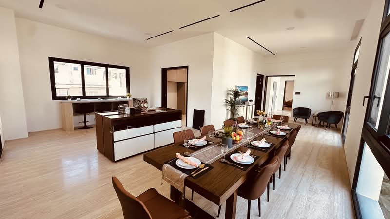 Grove Drive Avenue, GROVE DRIVE, 5 Bedrooms, 12,110 sqft, Detached House For Sale, by Jeremy Lee, 500154168 - Dining Room - PropertyGuru.com.sg