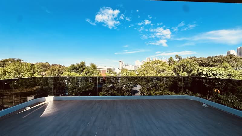 Grove Drive Avenue, GROVE DRIVE, 5 Bedrooms, 12,110 sqft, Detached House For Sale, by Jeremy Lee, 500154168 - Balcony - PropertyGuru.com.sg