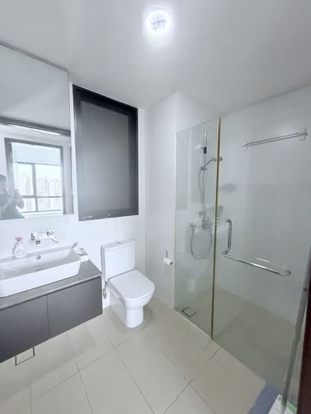 Spottiswoode Residences, 48 Spottiswoode Park Road, 2 Bedrooms, 797 sqft, Condominium For Rent, by Anthea Yeo 杨丽娇, 500154180 - Bathroom - PropertyGuru.com.sg