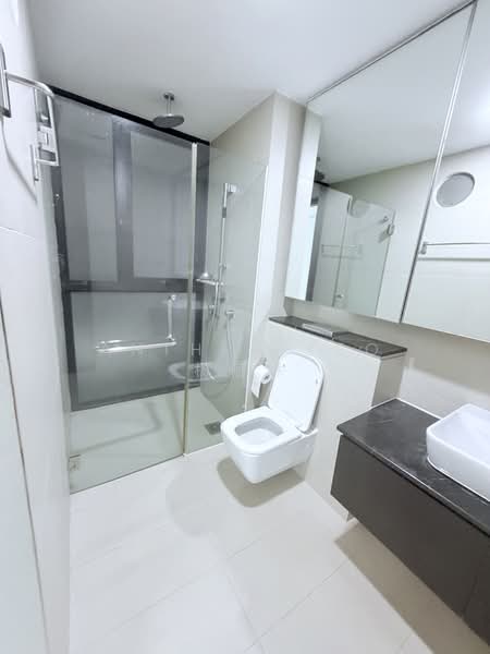 Spottiswoode Residences, 48 Spottiswoode Park Road, 2 Bedrooms, 797 sqft, Condominium For Rent, by Anthea Yeo 杨丽娇, 500154180 - Bathroom - PropertyGuru.com.sg
