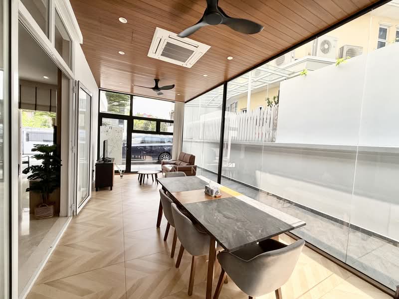 Highland Road, Highland Road, Jansen Road, Kovan Road, Hillside Drive, Glasgow Road, Lowland Road, Parry Avenue, Philips Avenue, 5 Bedrooms, 3,387 sqft, Corner Terrace For Sale, by Glenn Tan, 500154208 - Dining Room - PropertyGuru.com.sg