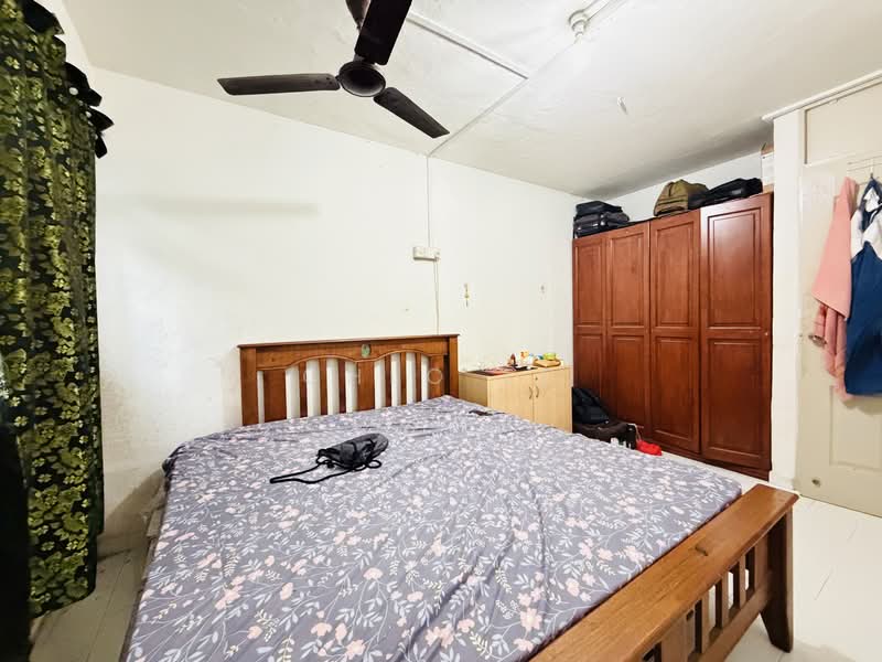 714 Yishun Street 71, 714 Yishun Street 71, 2 Bedrooms, 689 sqft, HDB Flat For Sale, by Chlo Ee, 500154211 - Bedroom - PropertyGuru.com.sg