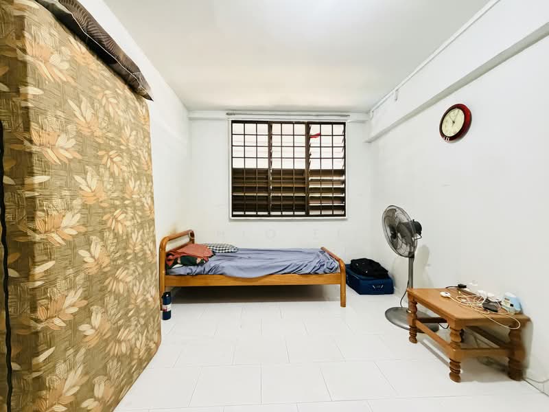 714 Yishun Street 71, 714 Yishun Street 71, 2 Bedrooms, 689 sqft, HDB Flat For Sale, by Chlo Ee, 500154211 - Bedroom - PropertyGuru.com.sg