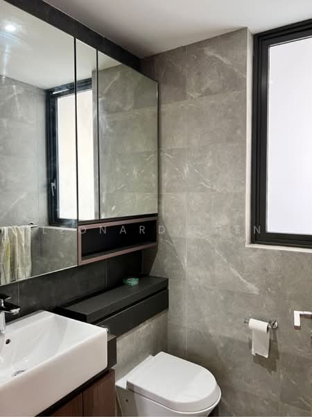 Midwood, 8 Hillview Rise, 3 Bedrooms, 990 sqft, Condominium For Rent, by Leonard Chen, 500154215 - PropertyGuru.com.sg