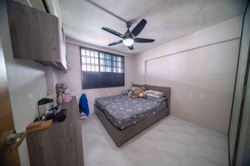 423 Tampines Street 41, 423 Tampines Street 41, 3 Bedrooms, 904 sqft, HDB Flat For Sale, by KENNETH CHUA, 500154218 - Bedroom - PropertyGuru.com.sg