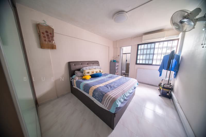 423 Tampines Street 41, 423 Tampines Street 41, 3 Bedrooms, 904 sqft, HDB Flat For Sale, by KENNETH CHUA, 500154218 - Bedroom - PropertyGuru.com.sg