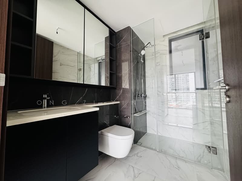 Bartley Vue, 6 Jalan Bunga Rampai, 2 Bedrooms, 732 sqft, Condominium For Sale, by Ong Zi Ying 王姿穎, 500154220 - Master Bathroom - PropertyGuru.com.sg