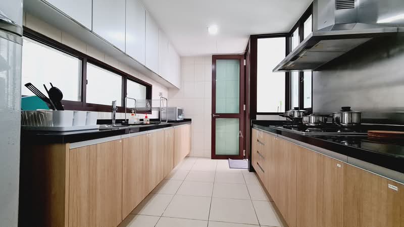 Varsity Park Condominium, 34 West Coast Road, Room Rental, 150 sqft, Condominium For Rent, by Evan Tan, 500154237 - Kitchen - PropertyGuru.com.sg