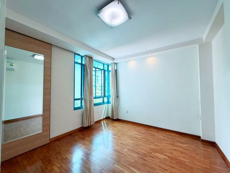 186 Punggol Central, 186 Punggol Central, 4 Bedrooms, 1,378 sqft, HDB Flat For Sale, by Jenny Lee, 500154244 - Master can fit a King Size bed - PropertyGuru.com.sg