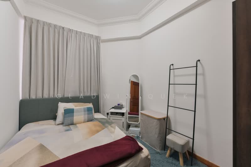 Freehold 3 Bedrooms River Valley, , 3 Bedrooms, 936 sqft, Apartment For Sale, by Gladwin Quek, 500154251 - Bedroom - PropertyGuru.com.sg