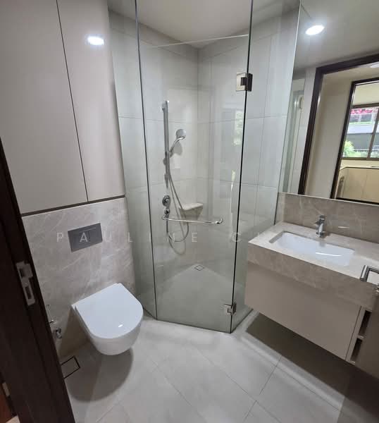 Forett at Bukit Timah, 32A Toh Tuck Road, 2 Bedrooms, 721 sqft, Condominium For Sale, by Pauline Chua, 500154255 - Common Bath - PropertyGuru.com.sg