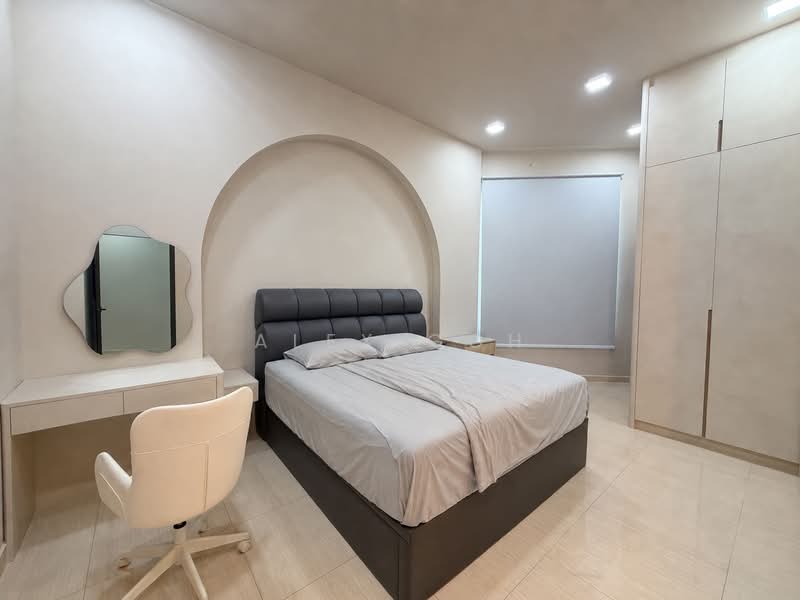 Jalan Anggerek D13 Freehold Corner Terrace With Lift & Pool, Jalan Anggerek, Macpherson Road, Aljunied Road, 10+ Bedrooms, 5,335 sqft, Corner Terrace For Sale, by Alex Goh, 500154263 - Bedroom - PropertyGuru.com.sg