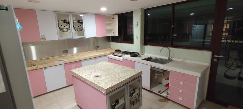 Bedok Court, 295 Bedok South Avenue 3, Room Rental, 200 sqft, Condominium For Rent, by Kenny Tan, 500154288 - Kitchen - PropertyGuru.com.sg