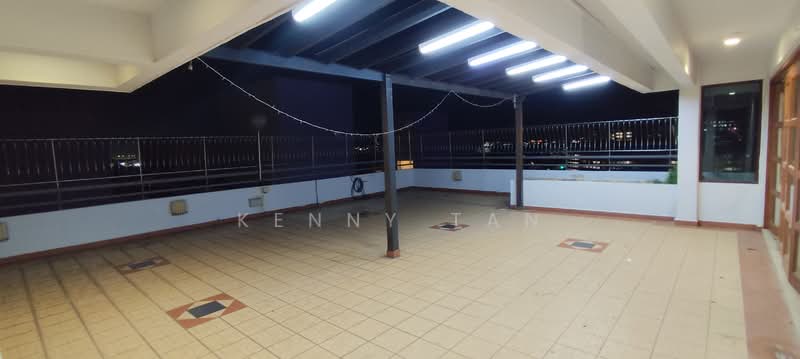 Bedok Court, 295 Bedok South Avenue 3, Room Rental, 200 sqft, Condominium For Rent, by Kenny Tan, 500154288 - Balcony - PropertyGuru.com.sg