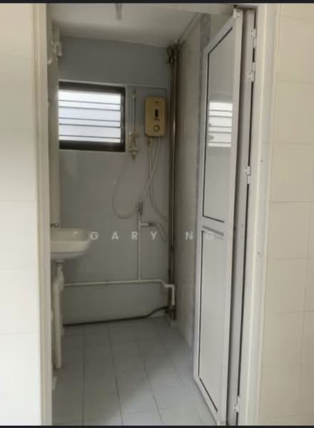 174 Boon Lay Drive, 174 Boon Lay Drive, 2 Bedrooms, 635 sqft, HDB Flat For Sale, by Gary Ng, 500154292 - Bathroom - PropertyGuru.com.sg