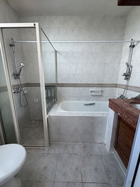Northvale, 61 Choa Chu Kang Loop, Room Rental, 150 sqft, Condominium For Rent, by Muhammed Faizal, 500154298 - Bathroom - PropertyGuru.com.sg
