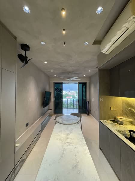 The Glades, 6 Bedok Rise, 2 Bedrooms, 721 sqft, Condominium For Sale, by Alfred Tan, 500154300 - Living Room - PropertyGuru.com.sg