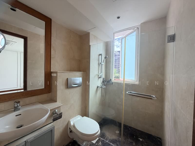 The Hermitage, 2 Sarkies Road, 2 Bedrooms, 850 sqft, Apartment For Sale, by Alvin Lim Yi Cheng, 500154301 - Bathroom - PropertyGuru.com.sg