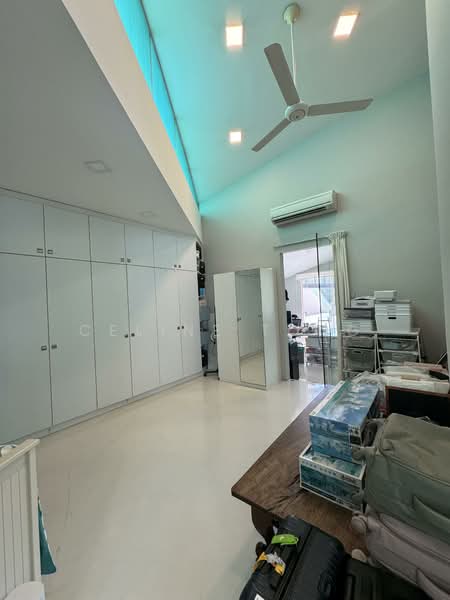 Wareham road, Wareham road, 8 Bedrooms, 8,000 sqft, Detached House For Sale, by Celine Tong, 500154302 - Interior - PropertyGuru.com.sg