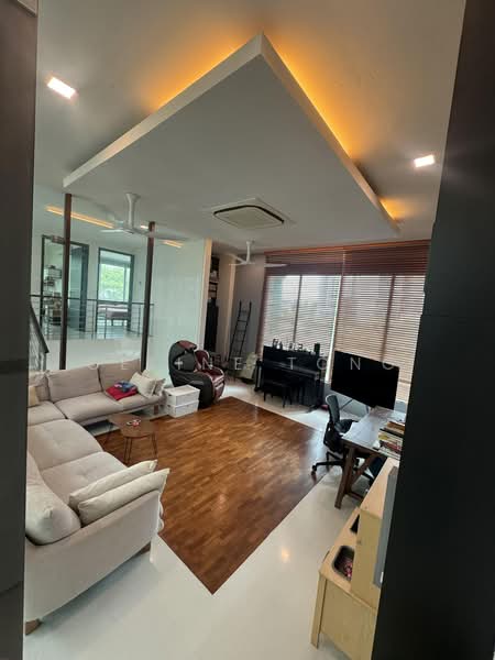Wareham road, Wareham road, 7 Bedrooms, 8,000 sqft, Detached House For Sale, by Celine Tong, 500154302 - Living Room - PropertyGuru.com.sg