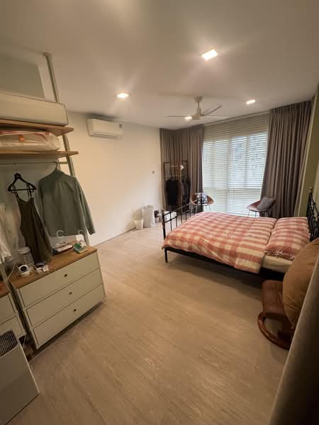 Wareham road, Wareham road, 7 Bedrooms, 8,000 sqft, Detached House For Sale, by Celine Tong, 500154302 - Bedroom - PropertyGuru.com.sg