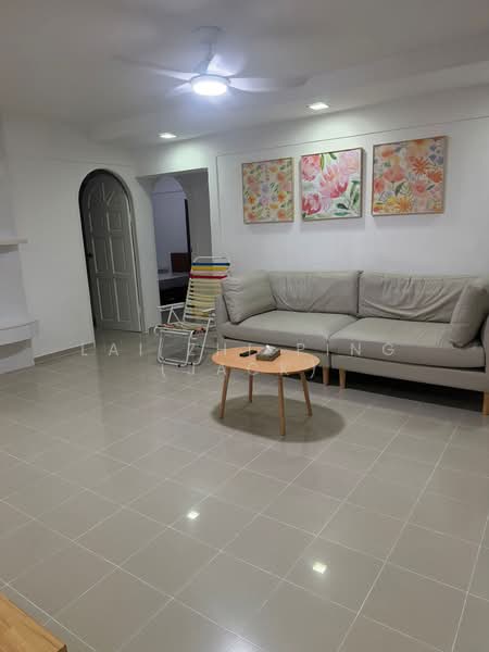 93 Bedok North Avenue 4, 93 Bedok North Avenue 4, Room Rental, 120 sqft, HDB Flat For Rent, by Lai Zhi Ping (Jack), 500154304 - Living Room - PropertyGuru.com.sg