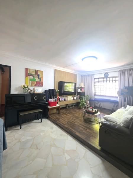 181 Pasir Ris Street 11, 181 Pasir Ris Street 11, 4 Bedrooms, 1,119 sqft, HDB Flat For Sale, by Ooh Ming, 500154305 - Living Room - PropertyGuru.com.sg