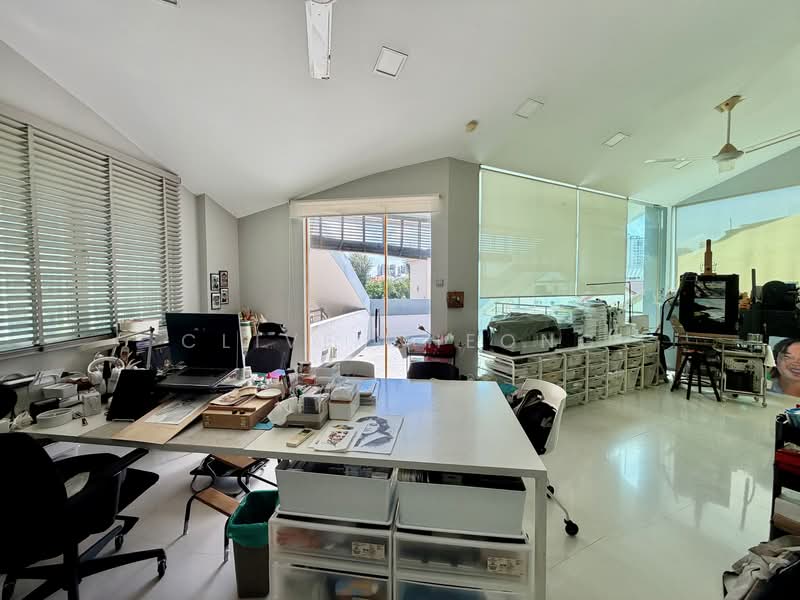 Wareham Road, , 7 Bedrooms, 8,000 sqft, Detached House For Sale, by Clive Cheong, 500154312 - Study - PropertyGuru.com.sg