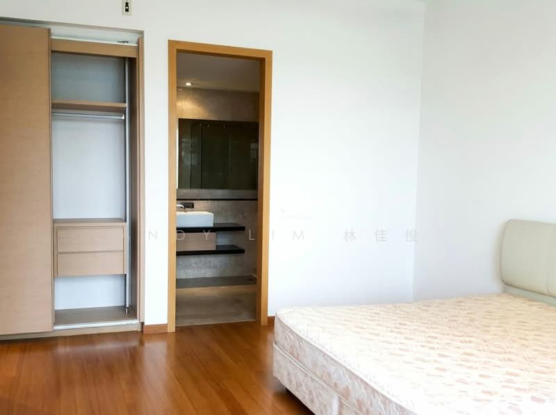 Marina Bay Residences, 18 Marina Boulevard, 2 Bedrooms, 1,227 sqft, Condominium For Sale, by Andy Lim 林佳俊, 500154319 - Bedroom - PropertyGuru.com.sg