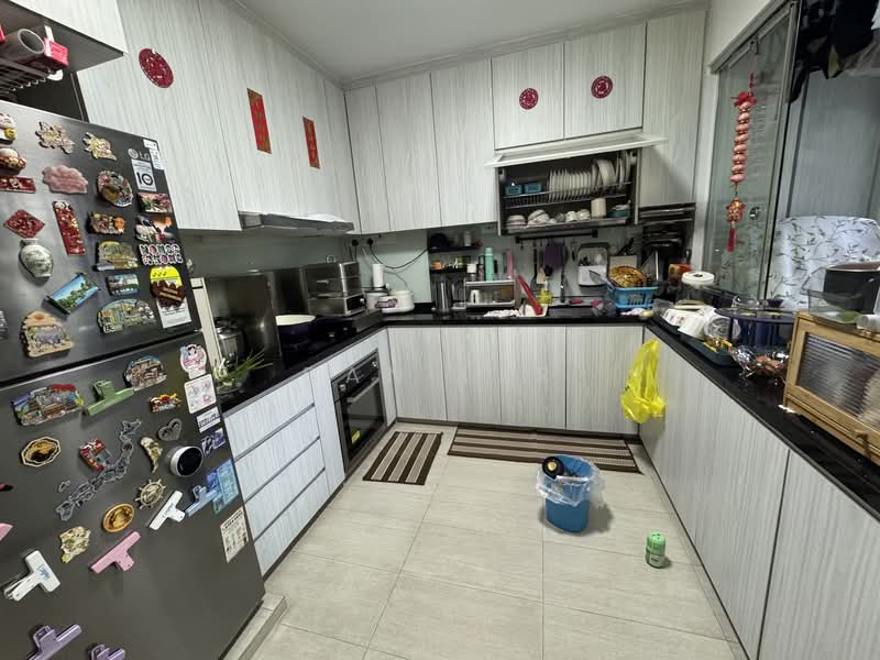 249 Choa Chu Kang Avenue 2, 249 Choa Chu Kang Avenue 2, Room Rental, 150 sqft, HDB Flat For Rent, by Dan Ler, 500154323 - Kitchen - PropertyGuru.com.sg