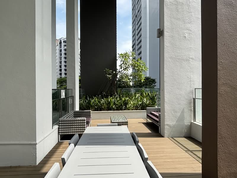 Vista Residences, 26 Jalan Datoh, 4 Bedrooms, 2,454 sqft, Condominium For Rent, by Bryan Ong, 500154326 - Sky Terrace - PropertyGuru.com.sg