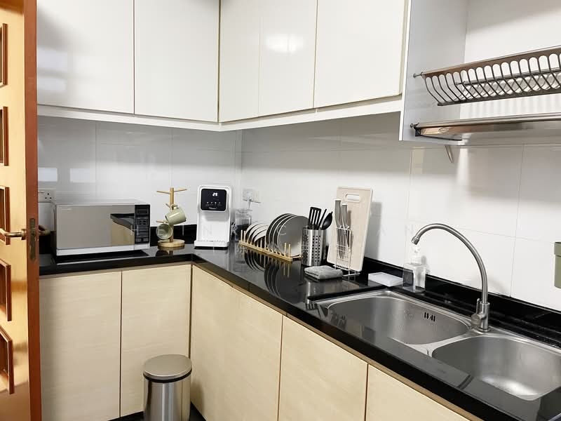 Parc Oasis, 53 Jurong East Avenue 1, Room Rental, 95 sqft, Condominium For Rent, by Heinrich Tan (陈少洪), 500154342 - Kitchen - PropertyGuru.com.sg