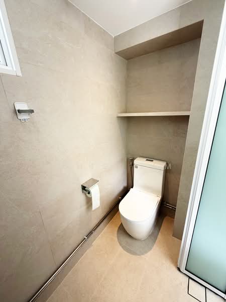 286 Tampines Street 22, 286 Tampines Street 22, 3 Bedrooms, 1,130 sqft, HDB Flat For Sale, by Louise Lim, 500154349 - Bathroom - PropertyGuru.com.sg