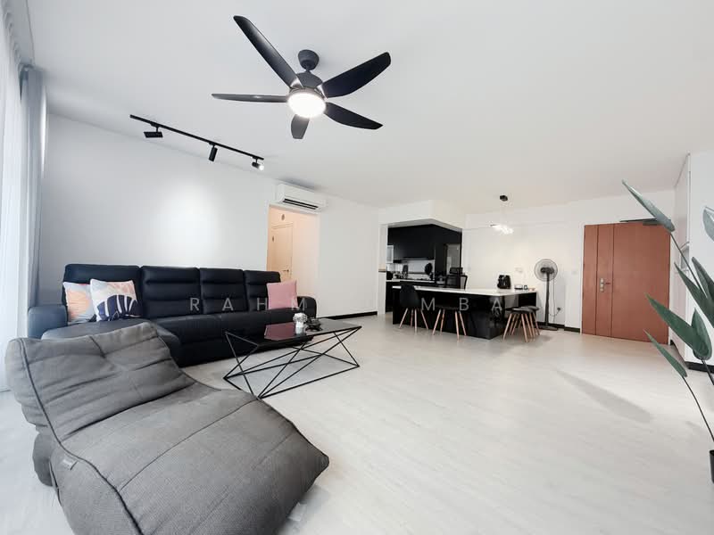 471B Fernvale Street, 471B Fernvale Street, 3 Bedrooms, 1,216 sqft, HDB Flat For Sale, by Rahmat MBA, 500154353 - Living Room - PropertyGuru.com.sg