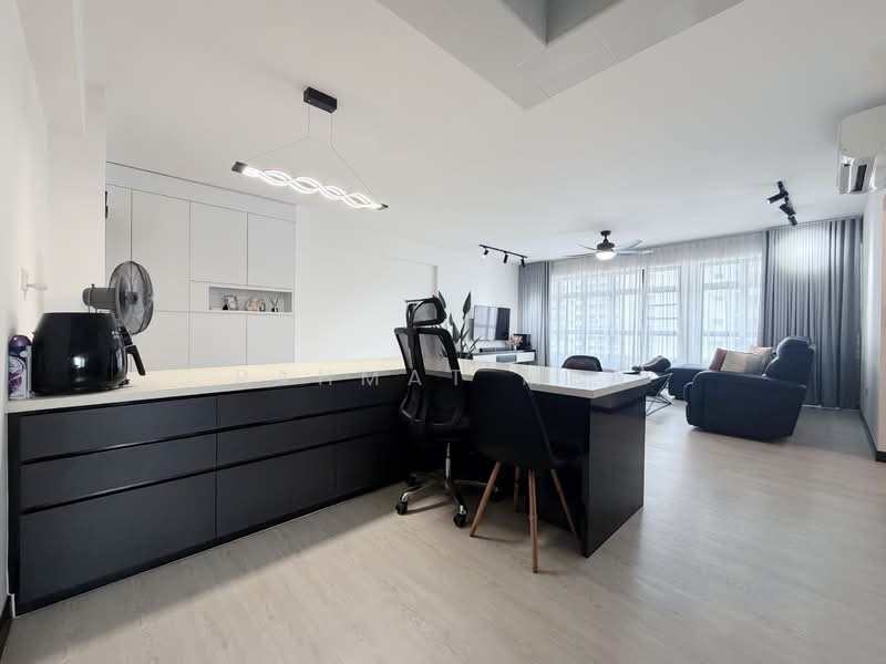 471B Fernvale Street, 471B Fernvale Street, 3 Bedrooms, 1,216 sqft, HDB Flat For Sale, by Rahmat MBA, 500154353 - Living Room - PropertyGuru.com.sg
