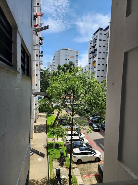 211 Bukit Batok Street 21, 211 Bukit Batok Street 21, 3 Bedrooms, 1,119 sqft, HDB Flat For Sale, by Joyce Lim, 500154354 - Exterior - PropertyGuru.com.sg