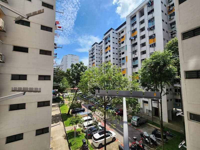 211 Bukit Batok Street 21, 211 Bukit Batok Street 21, 3 Bedrooms, 1,119 sqft, HDB Flat For Sale, by Joyce Lim, 500154354 - Exterior - PropertyGuru.com.sg