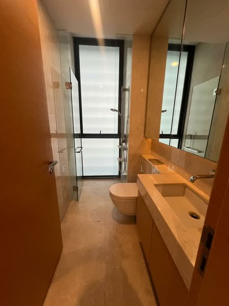 Urban Suites @ Hullet Road, 1 Hullet Road, 3 Bedrooms, 1,615 sqft, Condominium For Rent, by Kelvin Lam, 500154366 - Bathroom - PropertyGuru.com.sg
